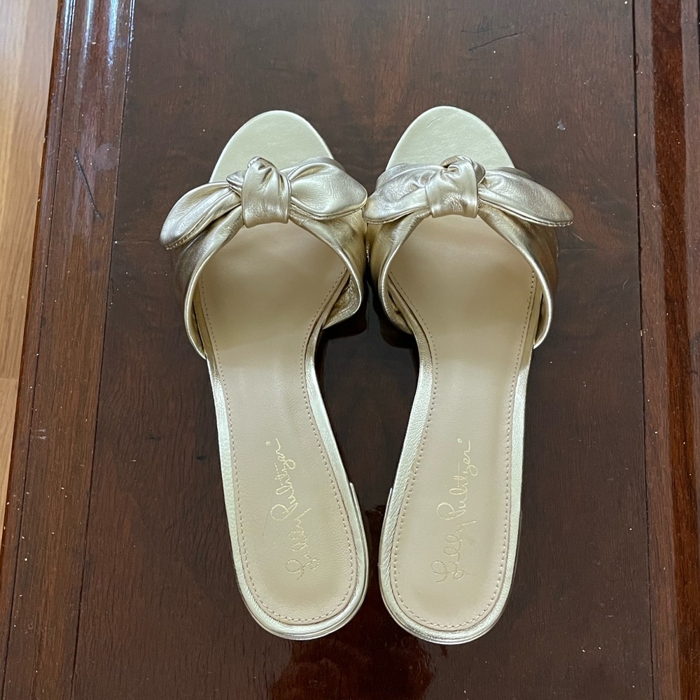 Lilly Pulitzer Metallic Gold Knot Sandals